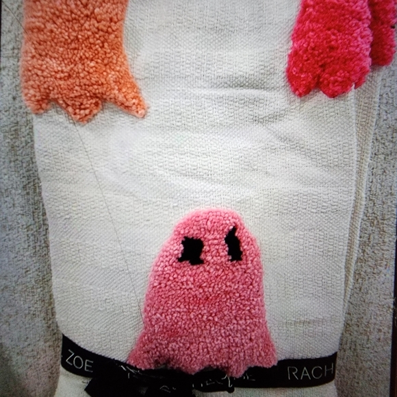 NWT Adorable TikTok Viral Multi Ghost 👻 Halloween Blanket! Rachel Zoe - Picture 3 of 5